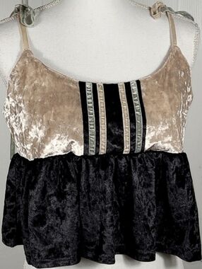 NWT POL Velvet Ruffle Babydoll Crop Top in Cream & Black w/ Cream & Gray Straps
